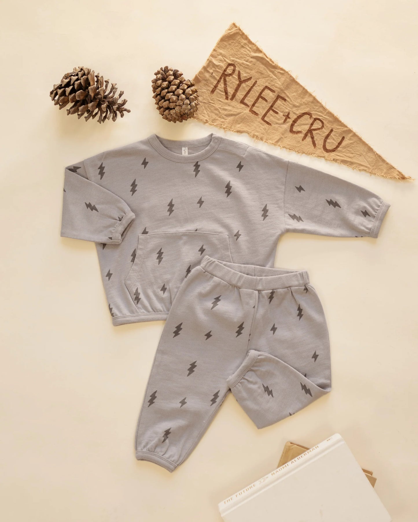 Rylee + Cru Relaxed Set Bolts