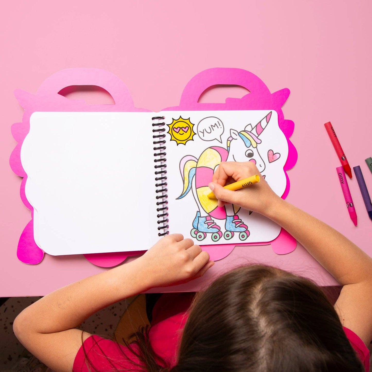 OMY - SUPER COLORING & STICKER BOOK - UNICORN