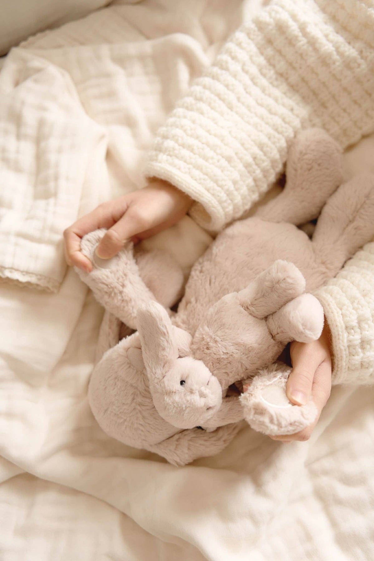 Snuggle Bunnies - Mama and Baby Bunny Plush Set - Frankie the Hugging Bunny