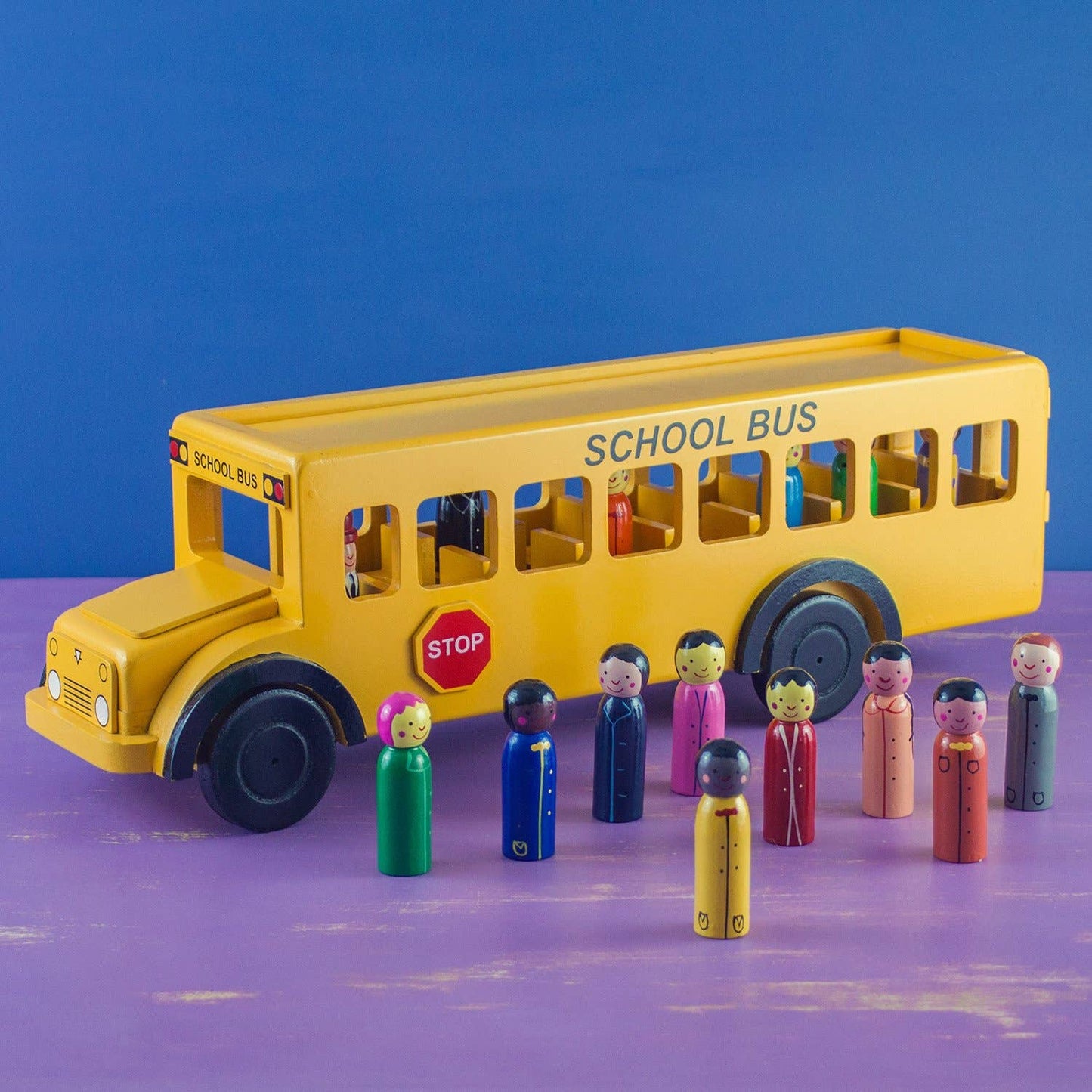 Mr. Ellie Pooh - Wooden School Bus with Children (w)