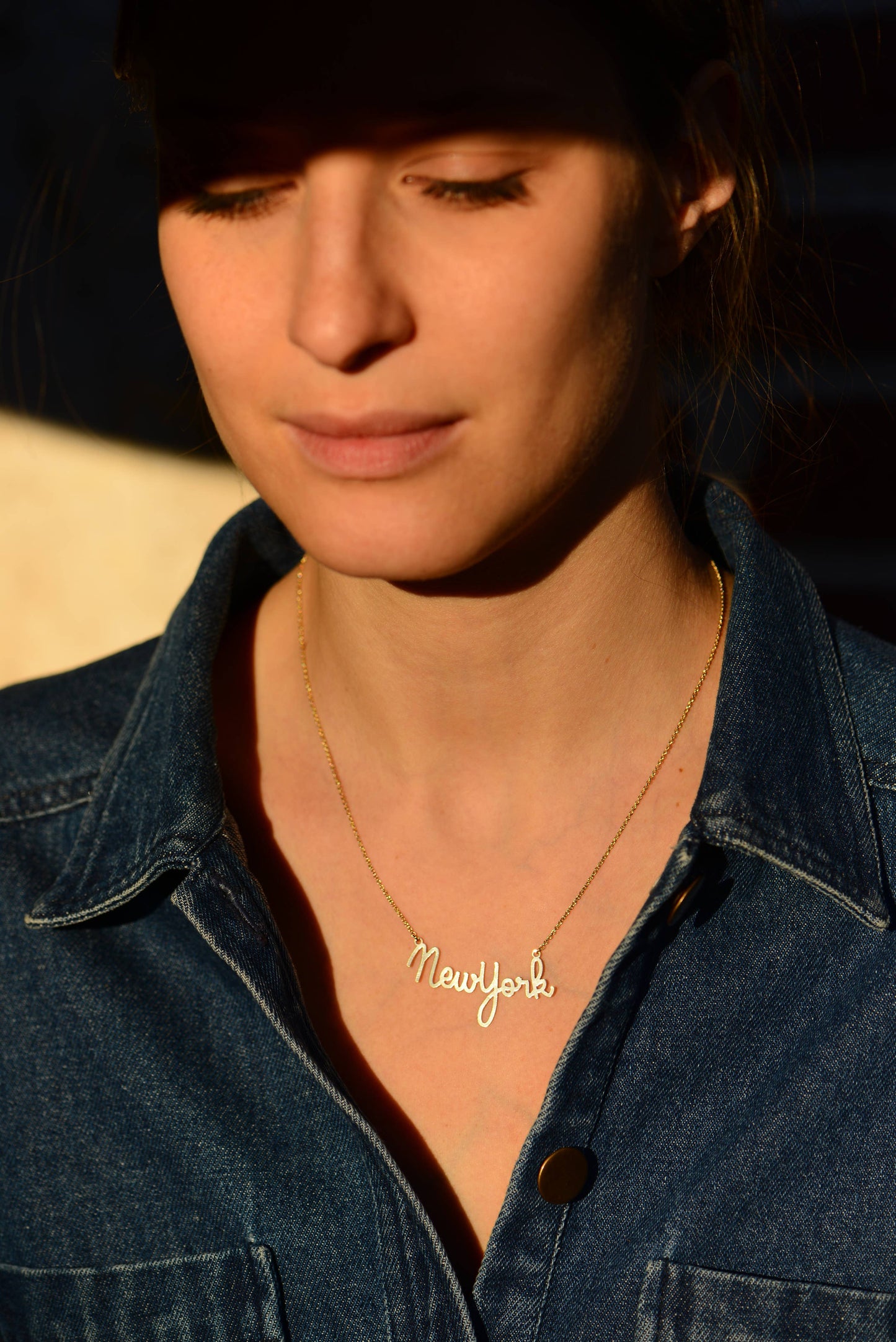 Titlee - NEW YORK word necklace