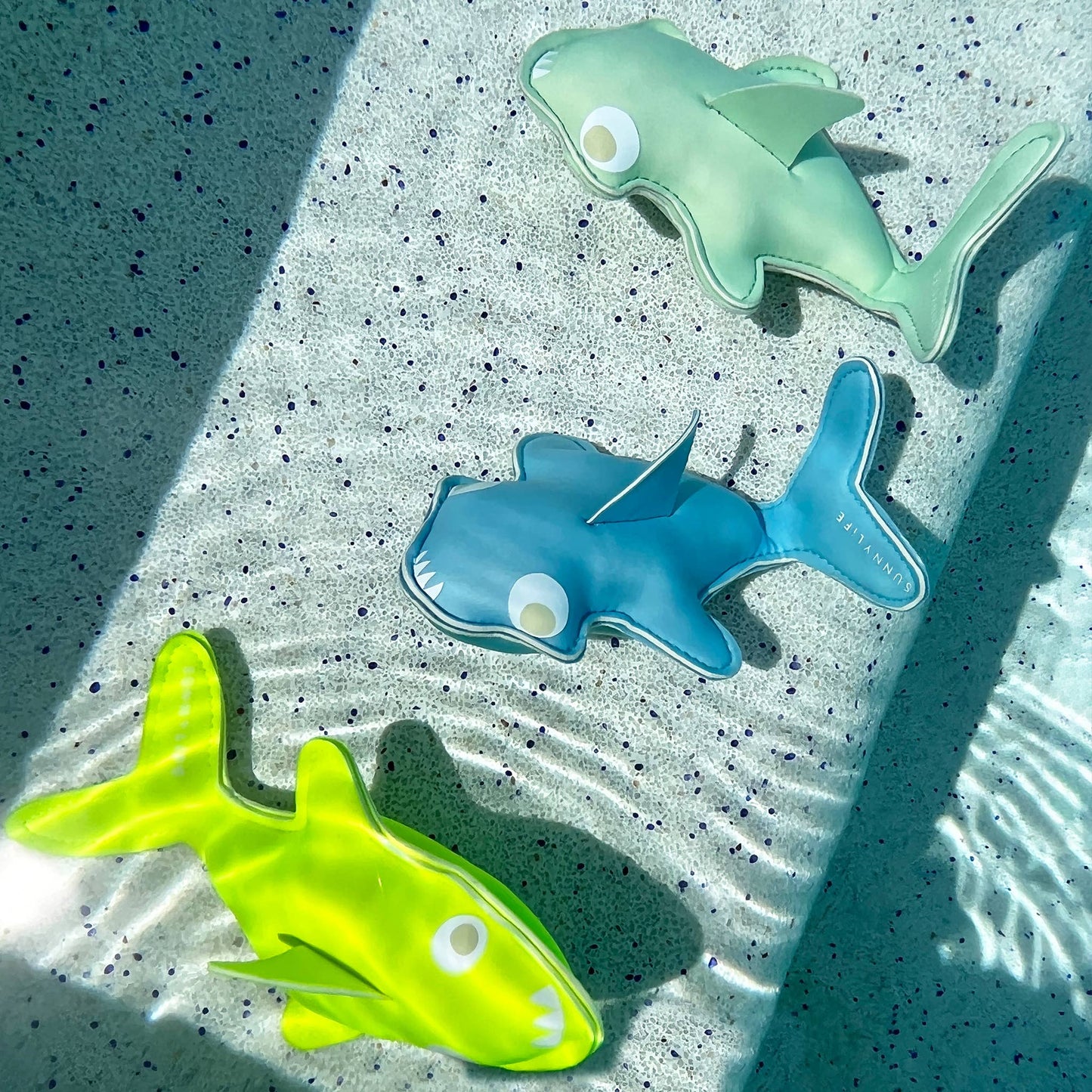 Sunnylife - Salty the Shark Dive Buddies Aqua Neon Yellow Set of 3