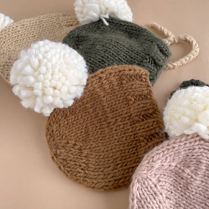 The Blueberry Hill Ari Bonnet, Walnut