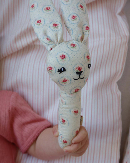 Konges Sløjd Bunny Hand Rattle